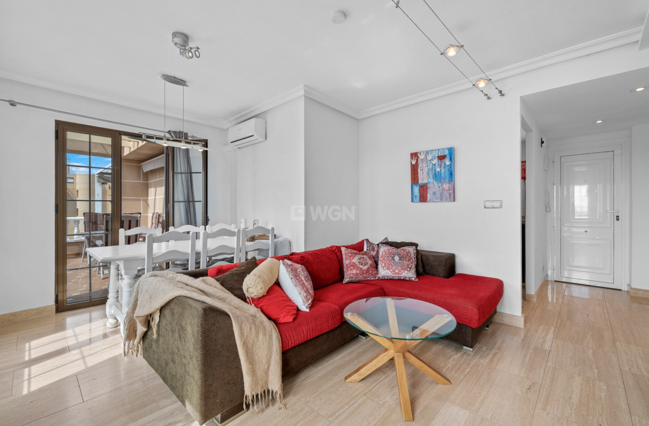 Resale - Apartment / flat - Punta Prima - Costa Blanca