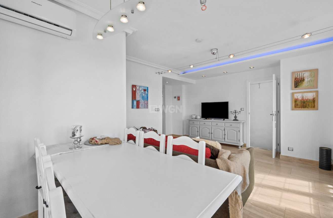 Resale - Apartment / flat - Punta Prima - Costa Blanca