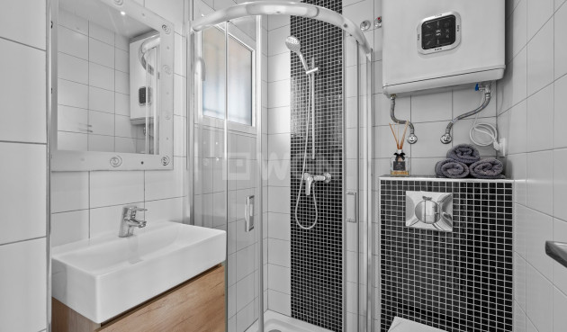 Resale - Apartment / flat - Punta Prima - Costa Blanca