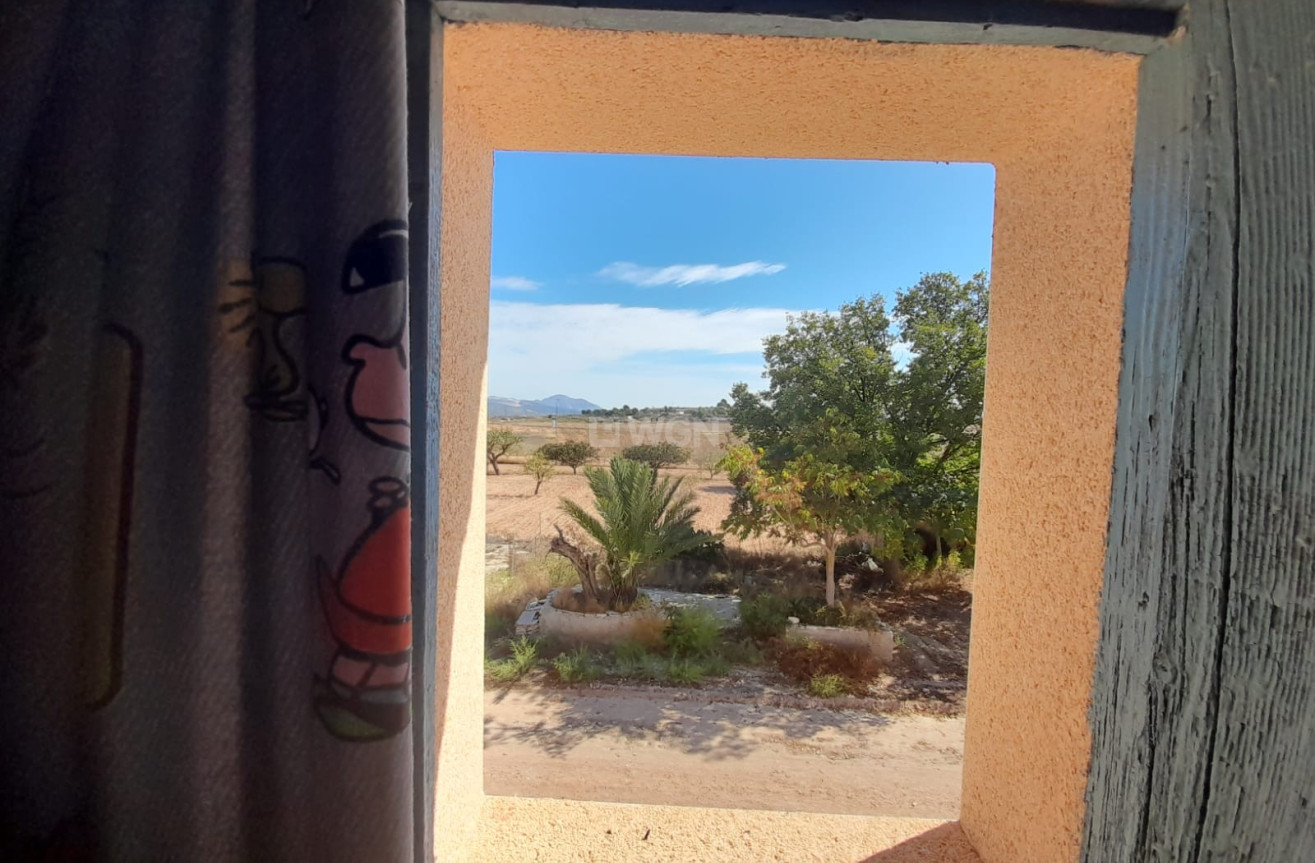 Reventa - Villa - Pinoso - Inland