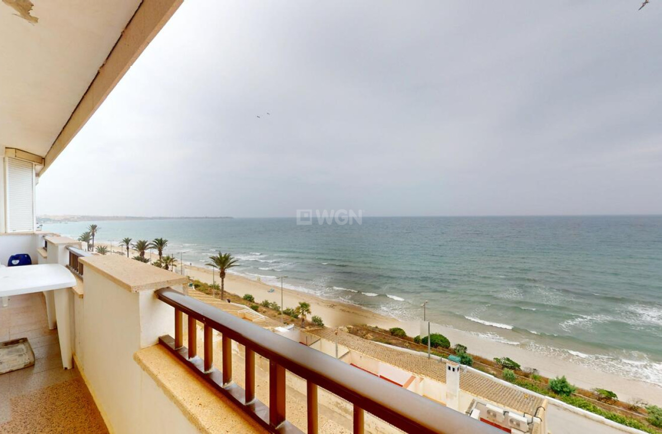 Resale - Apartment / flat - Mil Palmeras - Costa Blanca