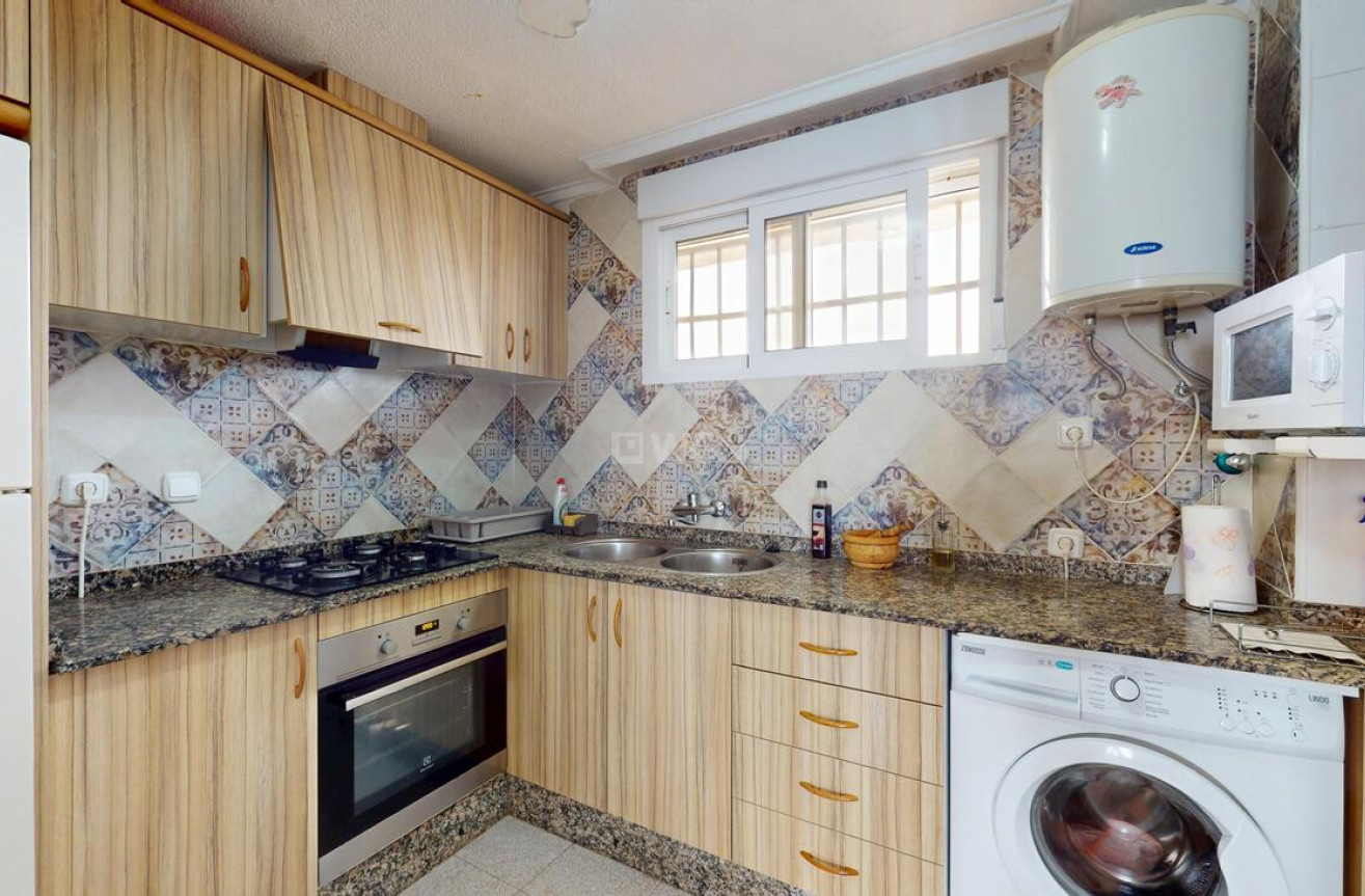 Resale - Apartment / flat - Mil Palmeras - Costa Blanca