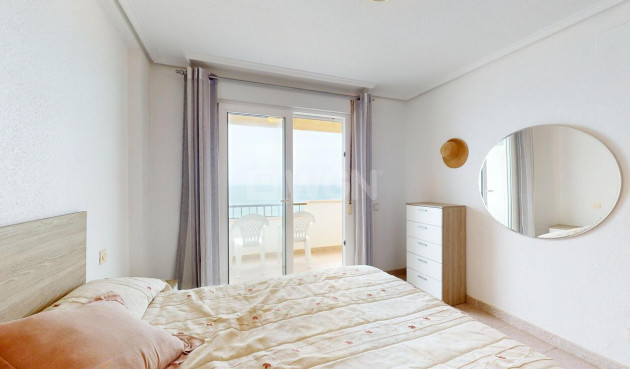 Resale - Apartment / flat - Mil Palmeras - Costa Blanca