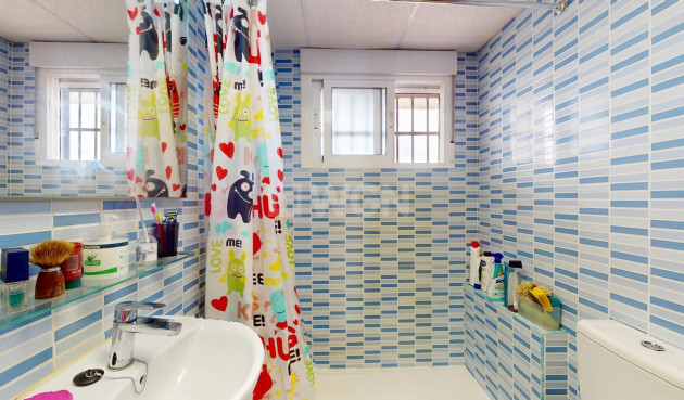 Resale - Apartment / flat - Mil Palmeras - Costa Blanca