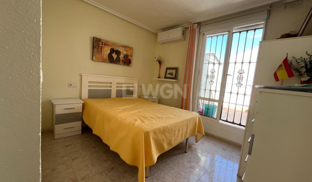 Odsprzedaż - Kamienica - Torrevieja - Centro