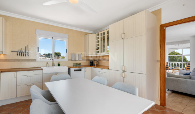 Odsprzedaż - Villa - Pinar de Campoverde - Costa Blanca