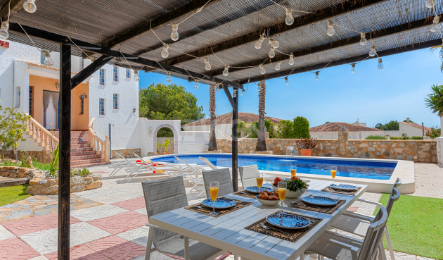 Odsprzedaż - Villa - Pinar de Campoverde - Costa Blanca