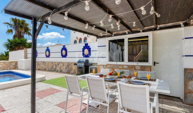 Odsprzedaż - Villa - Pinar de Campoverde - Costa Blanca