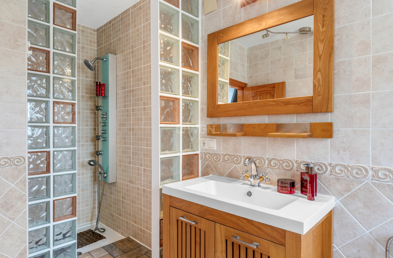 Odsprzedaż - Villa - Pinar de Campoverde - Costa Blanca