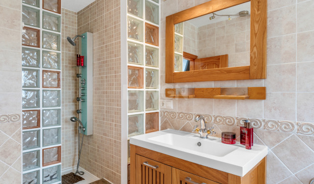 Odsprzedaż - Villa - Pinar de Campoverde - Costa Blanca