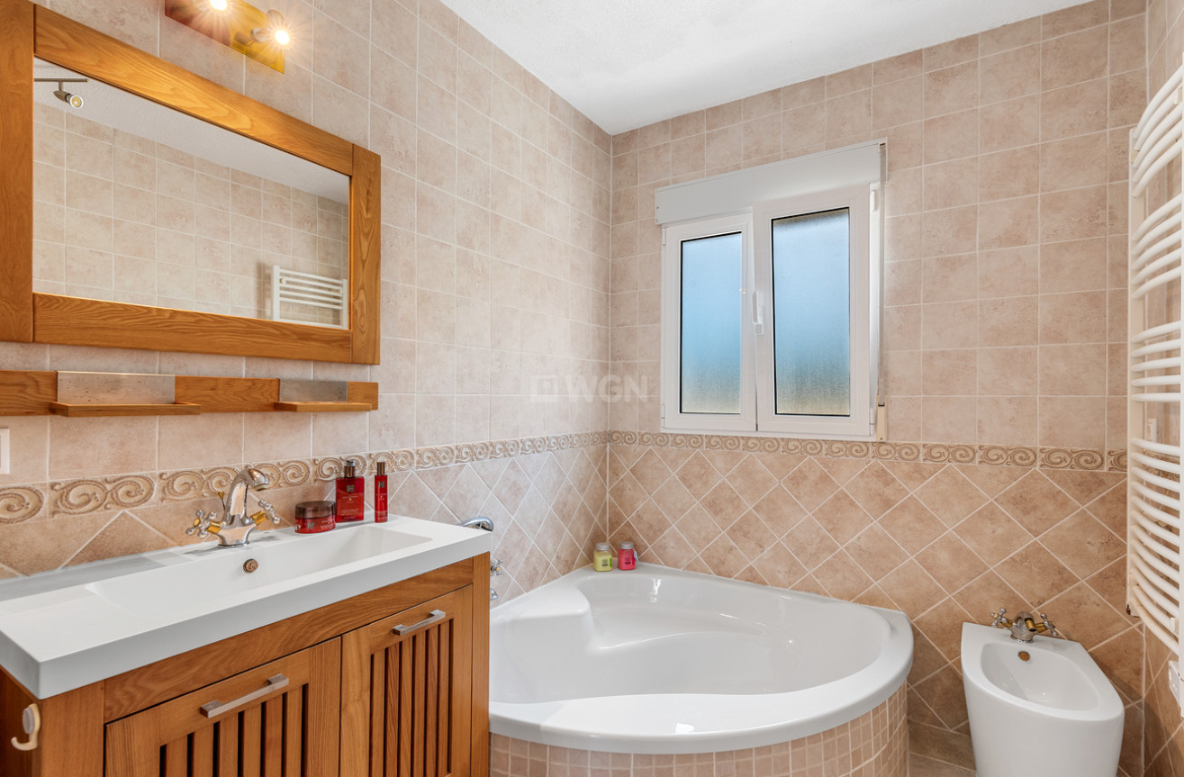 Odsprzedaż - Villa - Pinar de Campoverde - Costa Blanca