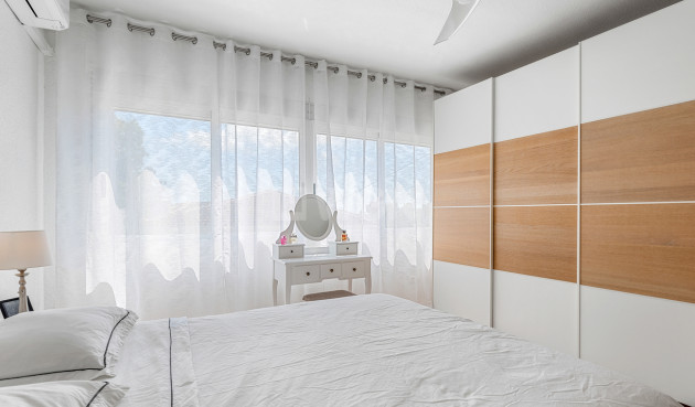 Odsprzedaż - Villa - Pinar de Campoverde - Costa Blanca