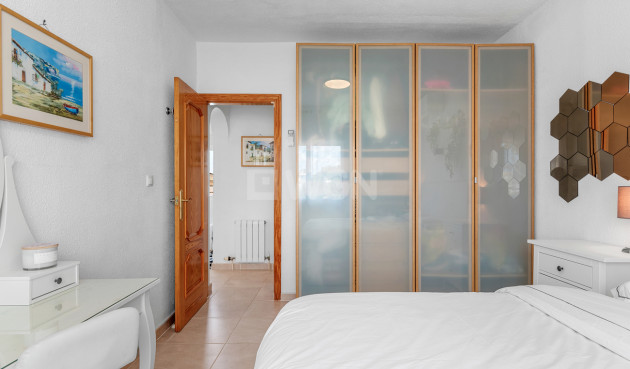 Odsprzedaż - Villa - Pinar de Campoverde - Costa Blanca