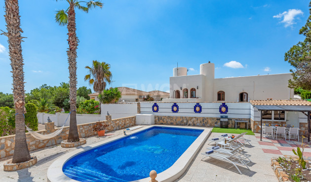 Odsprzedaż - Villa - Pinar de Campoverde - Costa Blanca