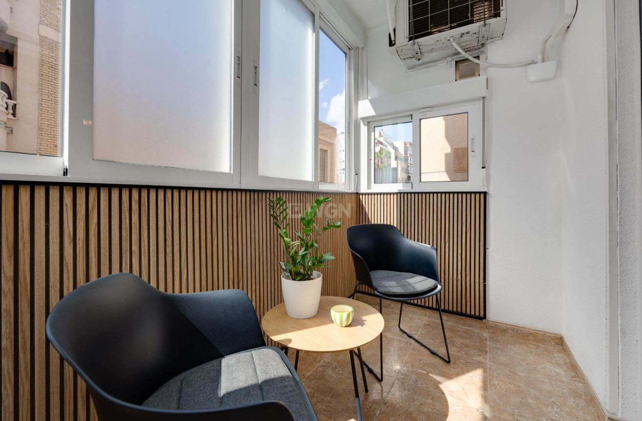 Reventa - Apartamento / piso - Torrevieja - Centro