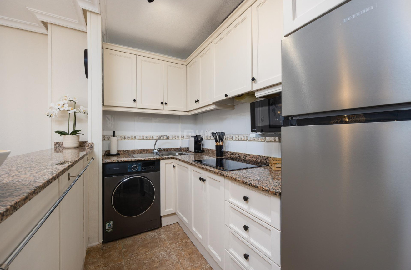 Reventa - Apartamento / piso - Torrevieja - Centro