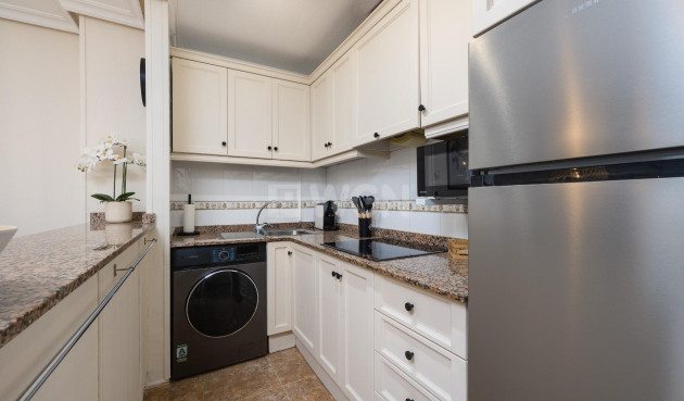 Reventa - Apartamento / piso - Torrevieja - Centro