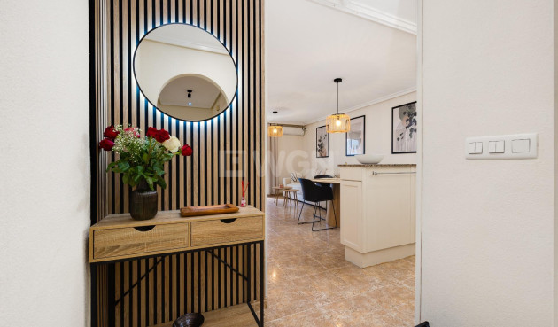 Reventa - Apartamento / piso - Torrevieja - Centro