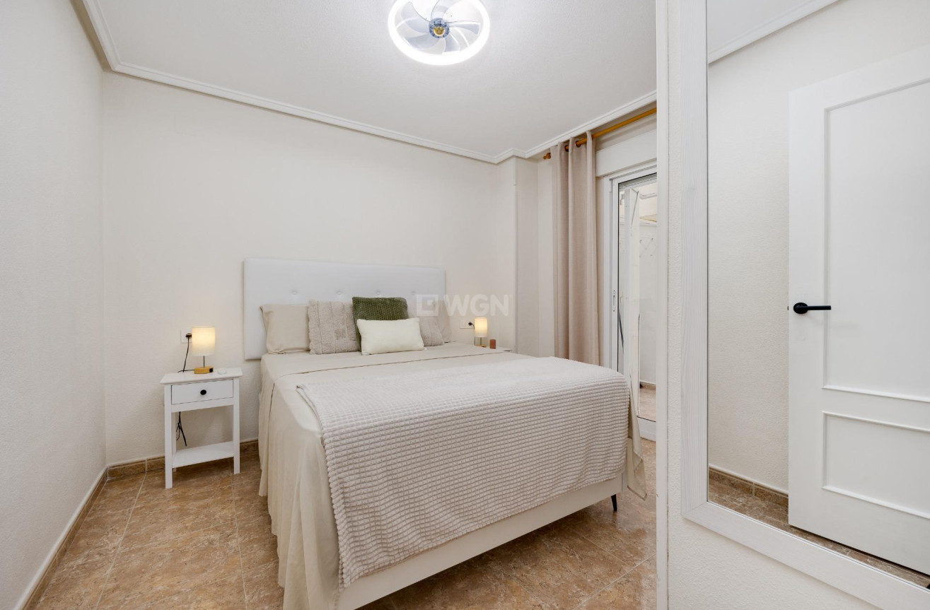 Reventa - Apartamento / piso - Torrevieja - Centro