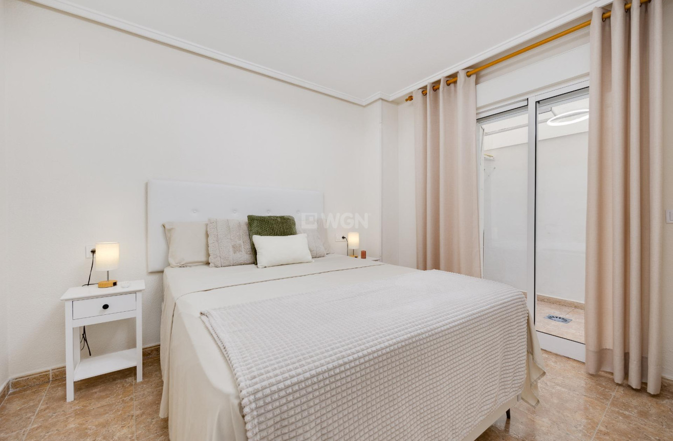 Reventa - Apartamento / piso - Torrevieja - Centro