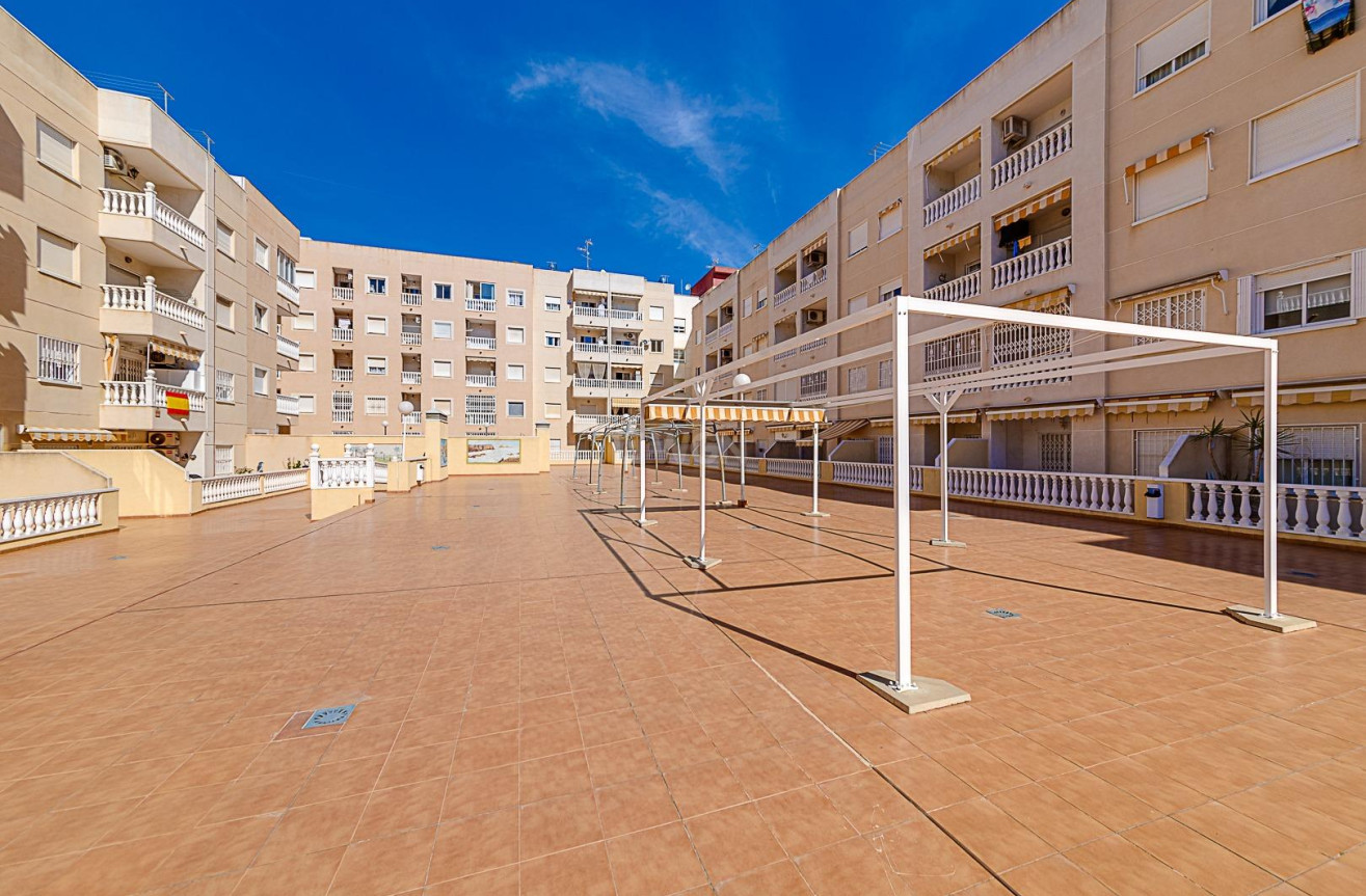 Reventa - Apartamento / piso - Torrevieja - Centro
