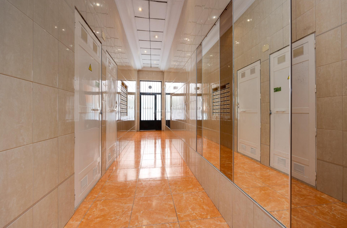 Reventa - Apartamento / piso - Torrevieja - Centro