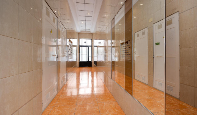 Reventa - Apartamento / piso - Torrevieja - Centro