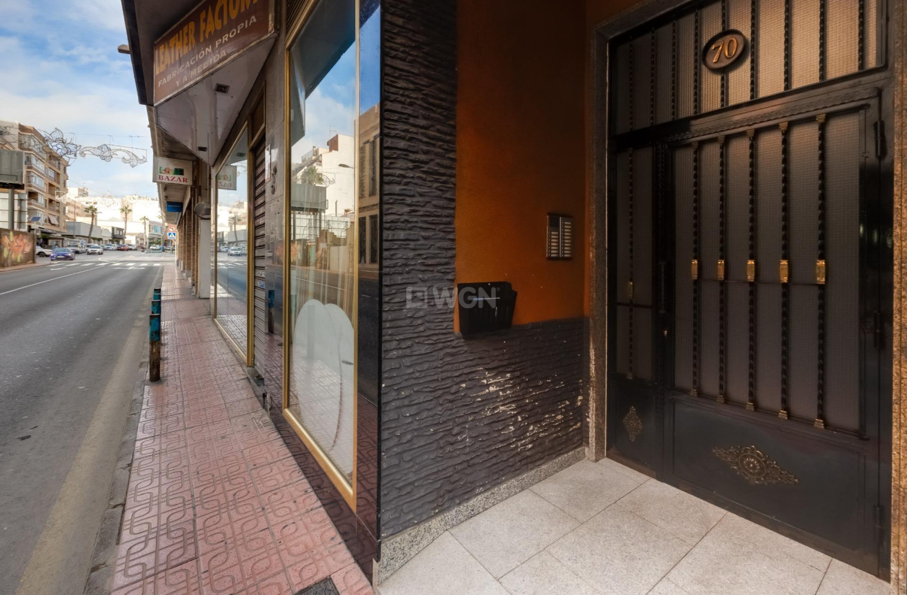 Reventa - Apartamento / piso - Torrevieja - Centro