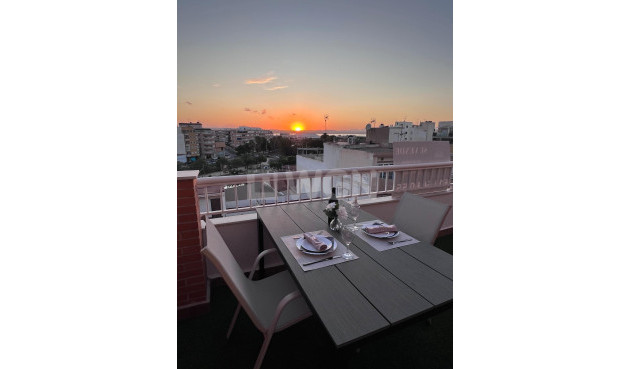 Reventa - Ático - Torrevieja - Puerto Deportivo