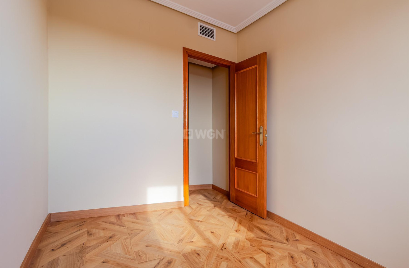 Reventa - Ático - Torrevieja - Puerto Deportivo