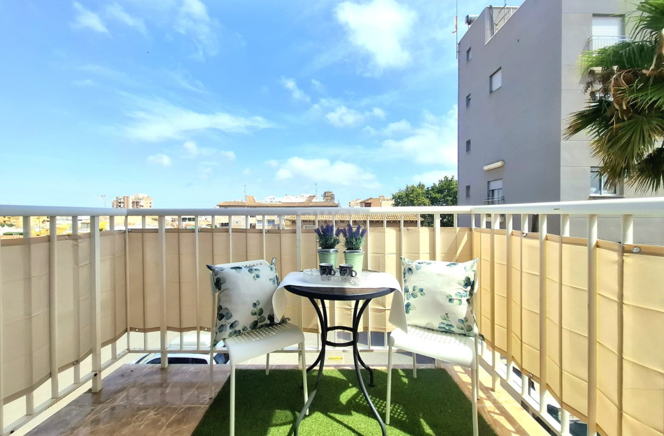 Resale - Apartment / flat - Torrevieja - Costa Blanca