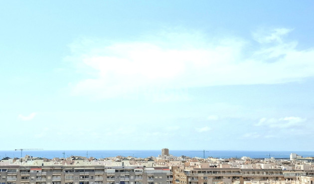 Resale - Apartment / flat - Torrevieja - Costa Blanca