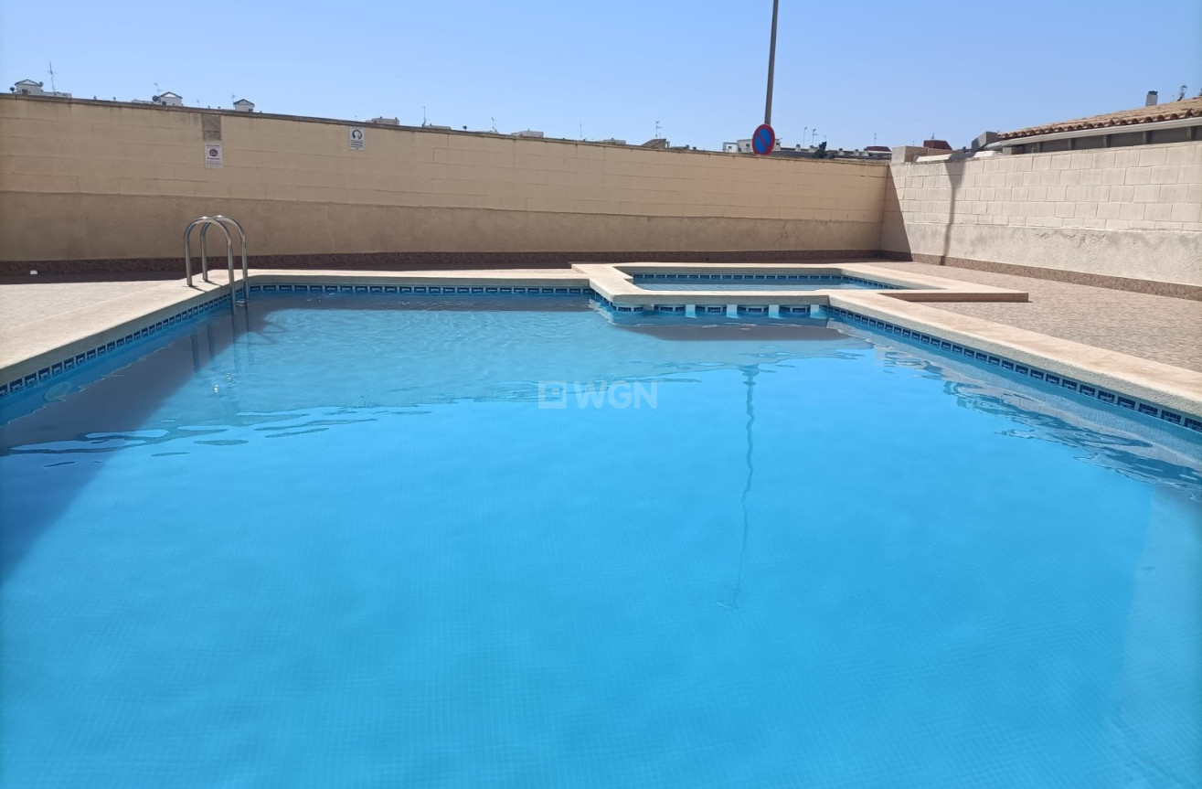 Resale - Apartment / flat - Torrevieja - Costa Blanca