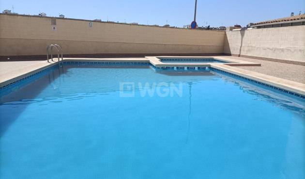 Resale - Apartment / flat - Torrevieja - Costa Blanca