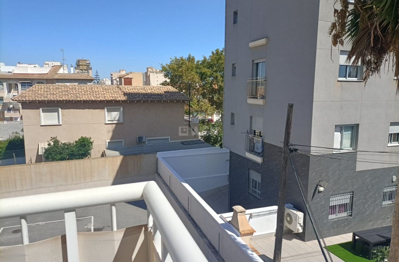 Resale - Apartment / flat - Torrevieja - Costa Blanca