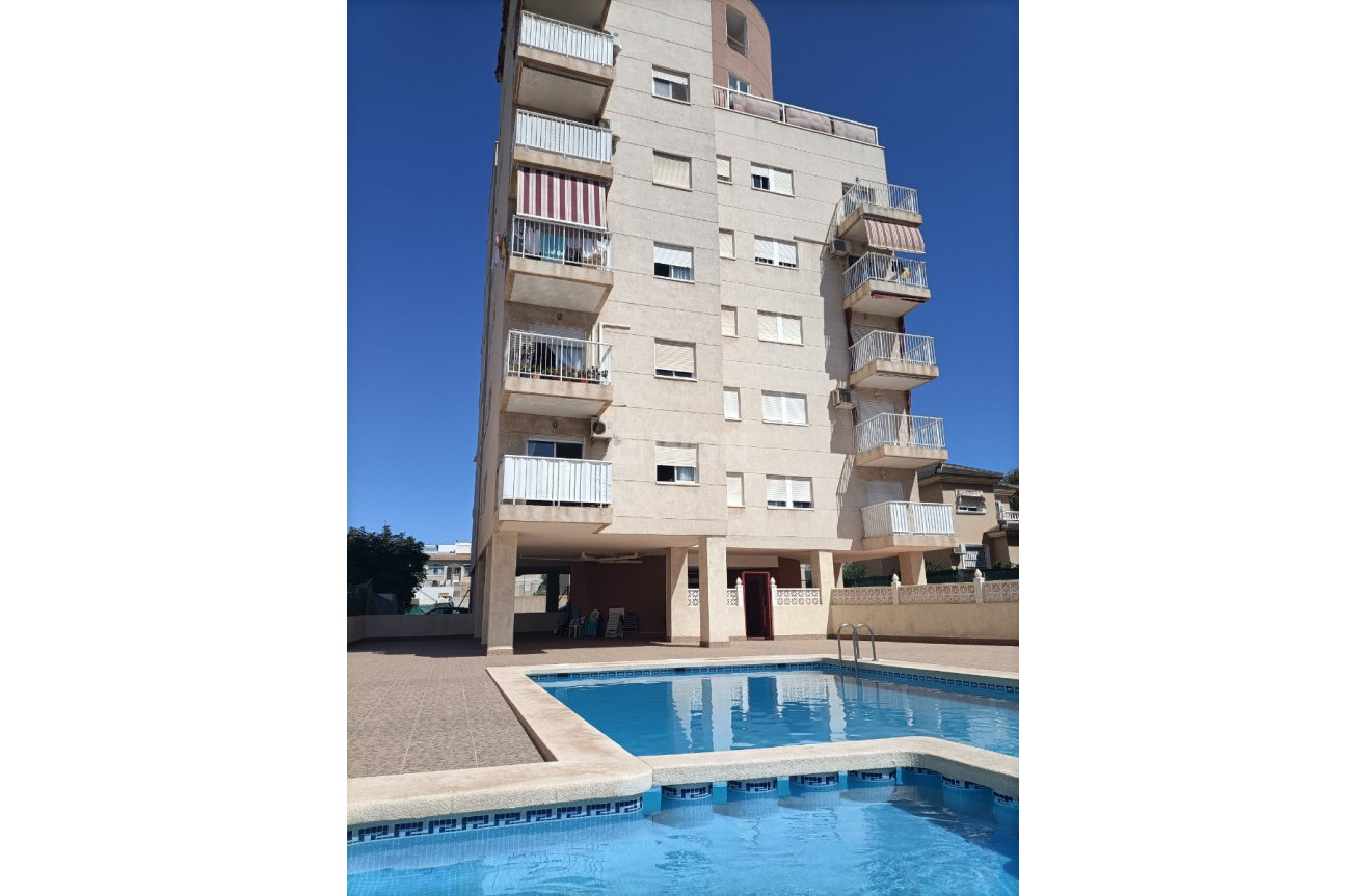 Resale - Apartment / flat - Torrevieja - Costa Blanca