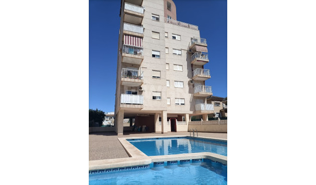 Resale - Apartment / flat - Torrevieja - Costa Blanca