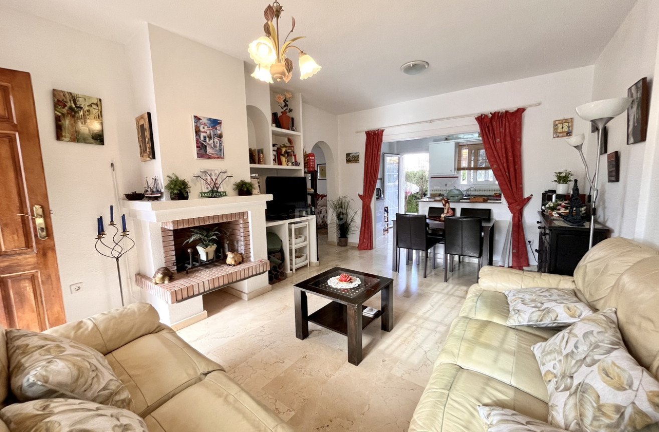 Resale - Apartment / flat - Playa Flamenca - Costa Blanca