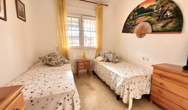 Resale - Apartment / flat - Playa Flamenca - Costa Blanca