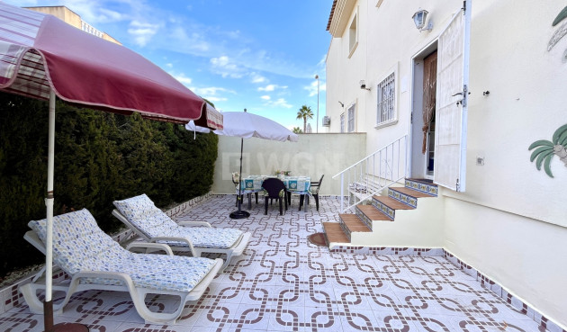Resale - Apartment / flat - Playa Flamenca - Costa Blanca