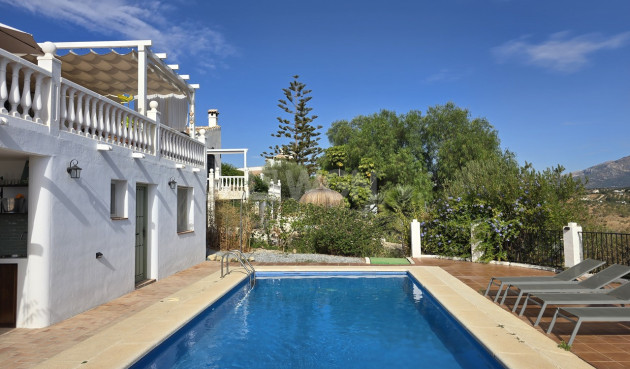 Odsprzedaż - Villa - Los Romanes - Inland