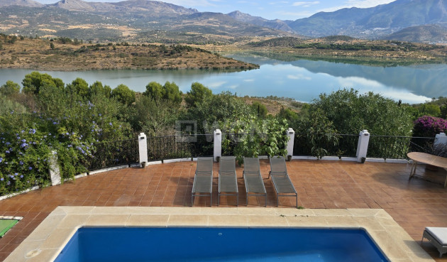 Odsprzedaż - Villa - Los Romanes - Inland