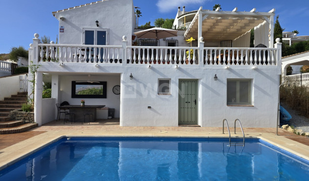 Odsprzedaż - Villa - Los Romanes - Inland