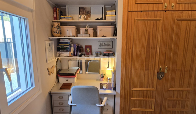 Odsprzedaż - Villa - Los Romanes - Inland