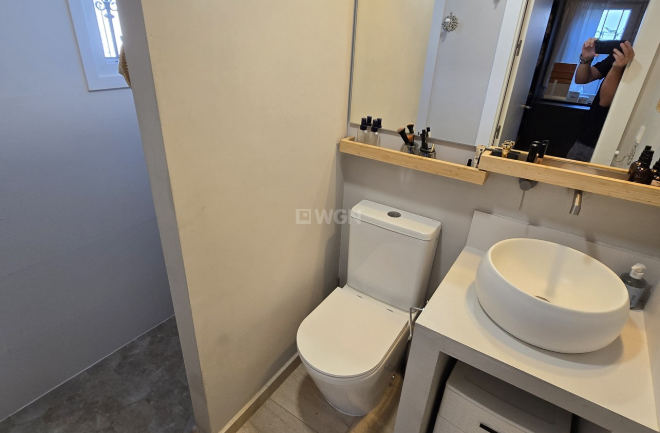 Odsprzedaż - Villa - Los Romanes - Inland