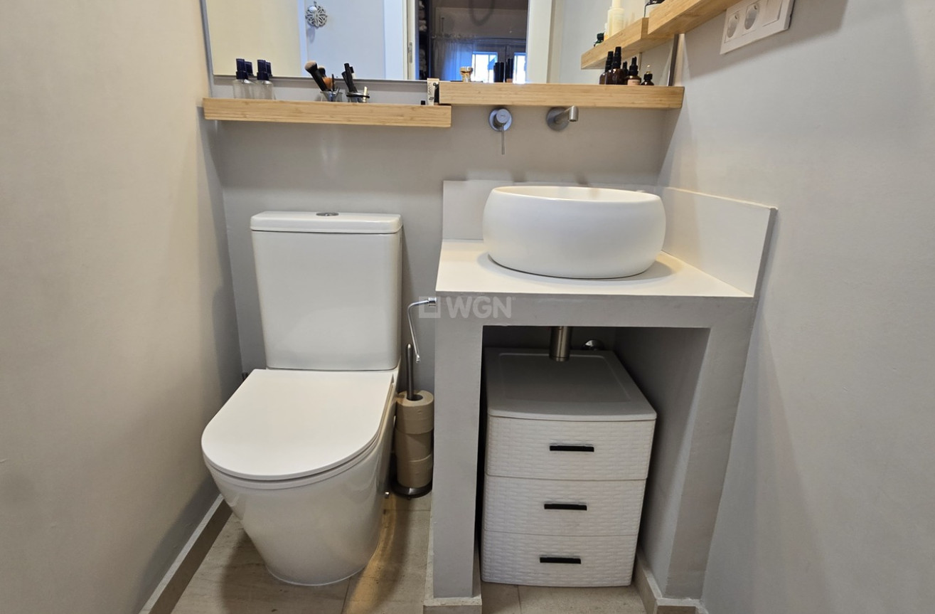 Odsprzedaż - Villa - Los Romanes - Inland