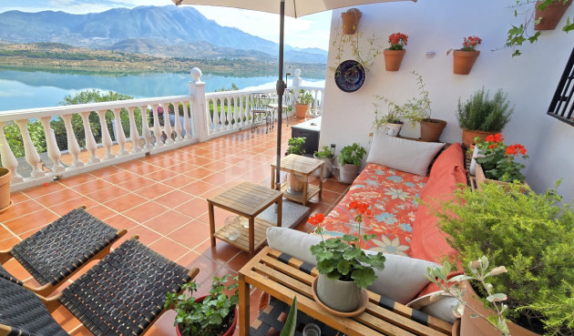 Odsprzedaż - Villa - Los Romanes - Inland