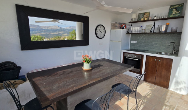 Odsprzedaż - Villa - Los Romanes - Inland