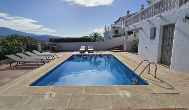 Odsprzedaż - Villa - Los Romanes - Inland