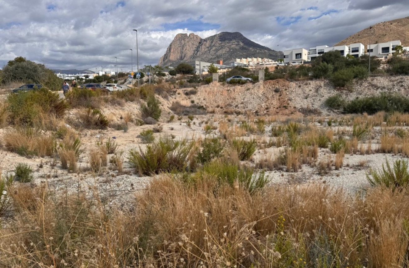 Resale - Plot / Land - Finestrat - Costa Blanca